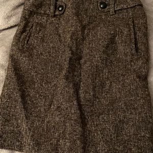 Brown textured business skirt